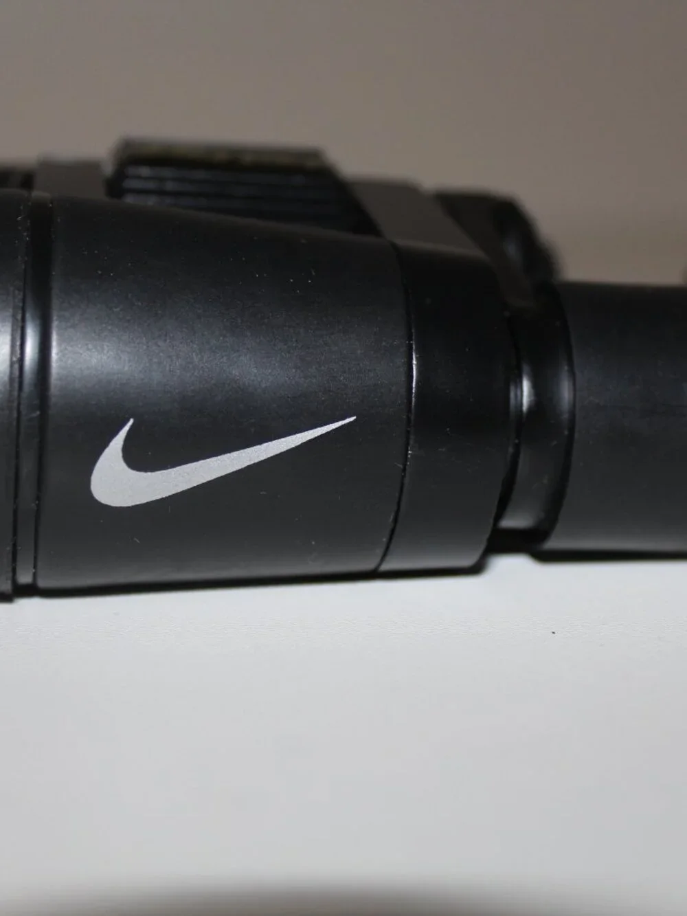 NIKE Vintage Tasco Fast Focus Binoculars 4 X 30 mm Black W/ Carrying Case